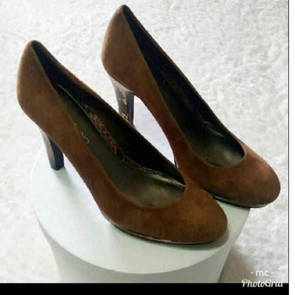 Bandolino Shoes - Picture 3 of 5